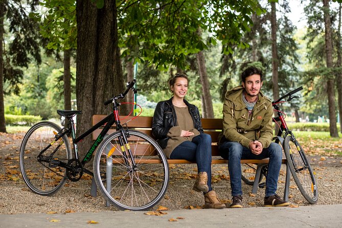 1-Day Bike Rental in Budapest - Reaching the Castle District by bicycle