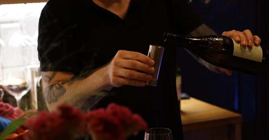6-Tier Hungarian Wine Tasting at a Cozy Community Table - Who will enjoy Bortodoor most