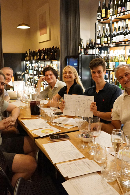 8-Tier Hungarian Wine Tasting in a Cozy Downtown Wine Bar - What the two-hour session feels like