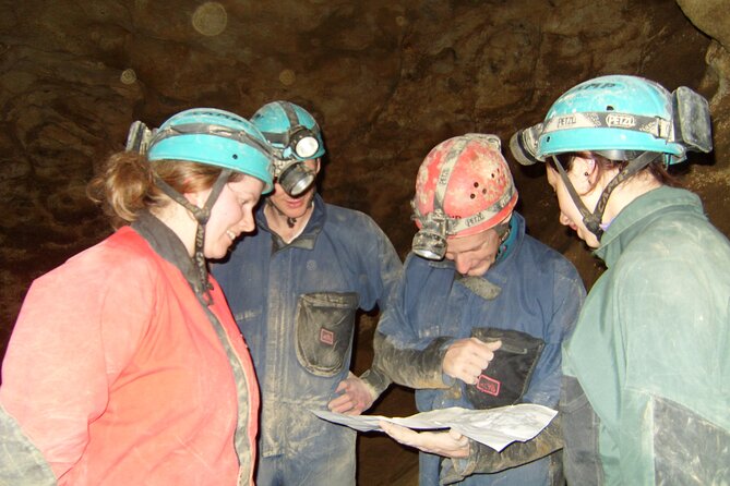 Adventure Caving Experience in Budapest - The first minutes underground