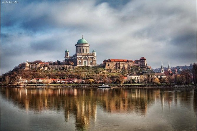 Along the shore of Danube river, private tour - Visegrad Upper Castle and the royal past