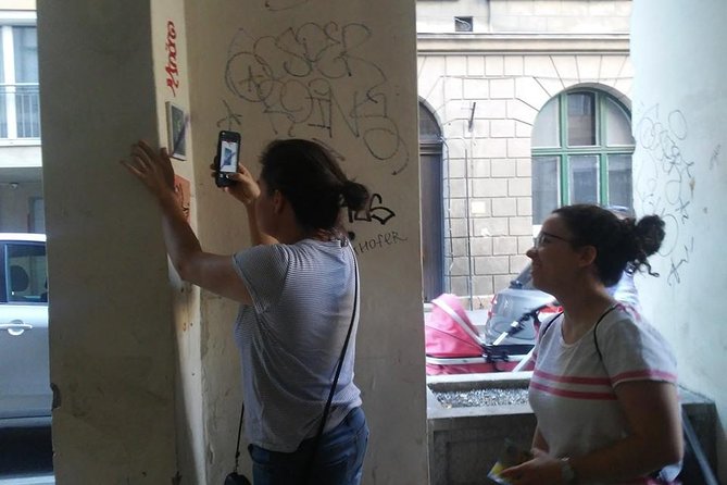 Alternative Street Art Free Walking Tour of Budapest - What the $3.62 price really means