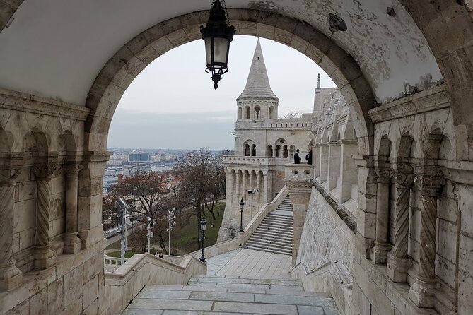 Best Historical Sights of Budapest Tour - The Guide’s Role and the Private Format