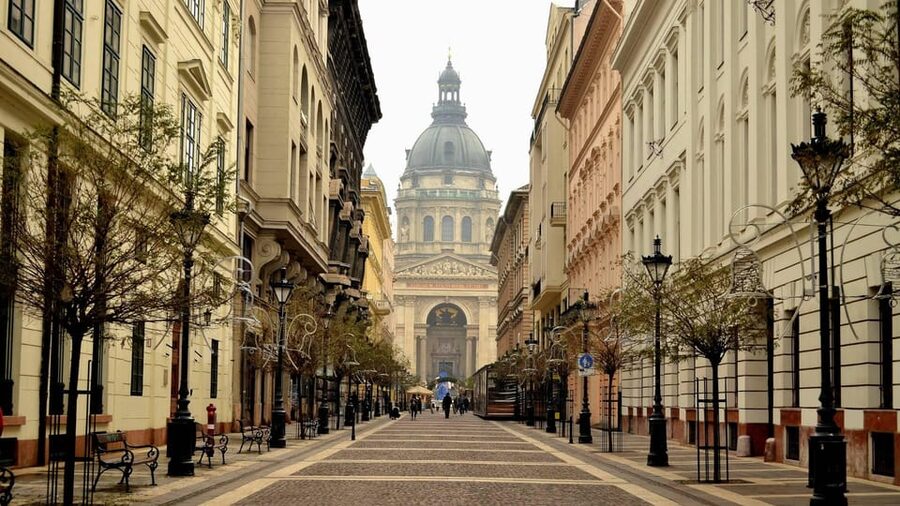 Best of Budapest: Private Walking Tour with a Local - What the $29 price does and does not cover