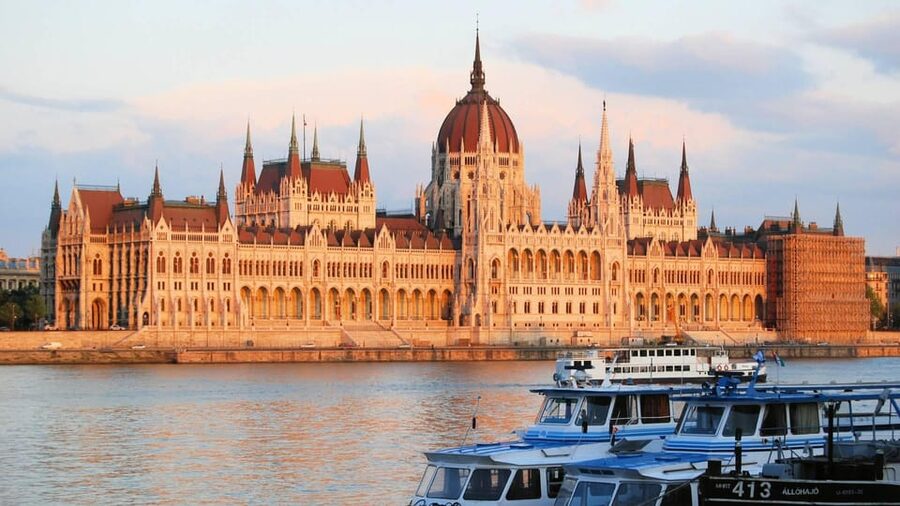 Best of Budapest: Private Walking Tour with a Local - Pest highlights, from Liberty Square to St. Stephen’s Basilica