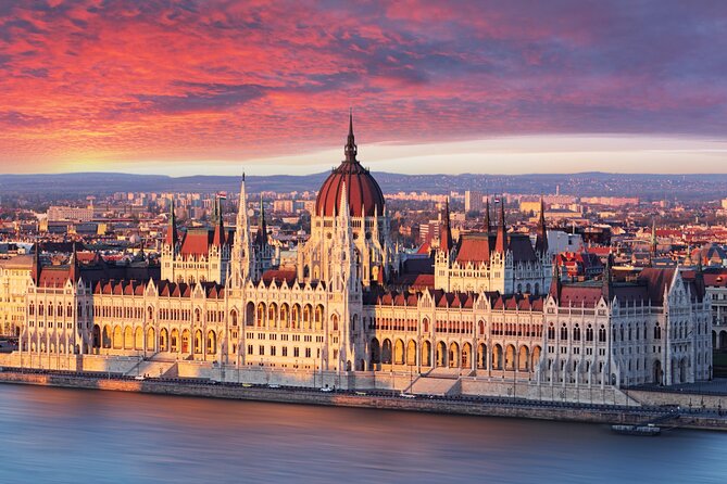Best of Budapest Tour - Heroes’ Square and City Park broaden the city picture