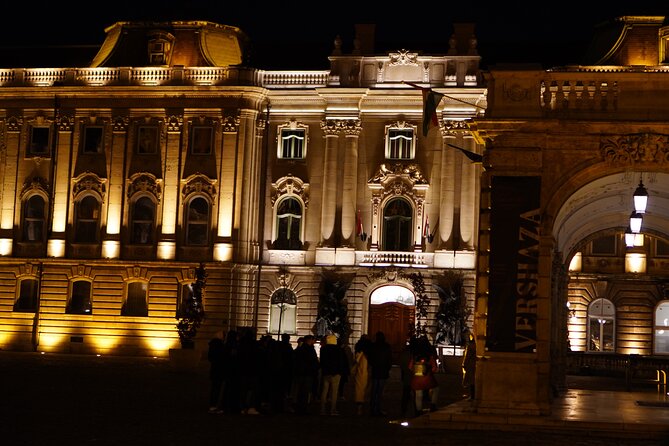 BloodThirsty Hungary - Castle District - Starting beside Matthias Church at Szentháromság tér