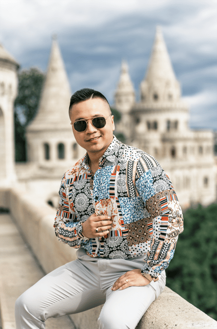 Buda Castle: Private photoshoot with a local guide - Practical details before you book