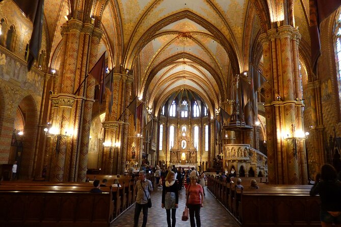 Buda Castle Walking Tour with Matthias church entry, Cake&Coffee - Meeting at Clark Ádám tér at 2:00 pm