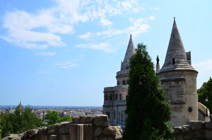 Budapest: 3-Hour Grand City Tour and Castle Walk - Who should book this Budapest city tour