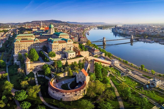 Budapest: 3-Hour Live-guided Bus Tour and 1-hour River Cruise - Why this four-hour Budapest tour works well