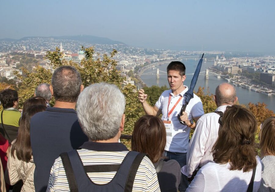 Budapest: 3-Hour Trabant Sightseeing Tour - The airport transfer option