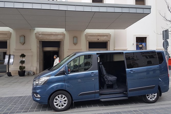 Budapest Airport Private Departure Transfer : City to Airport - What happens on the 30-minute journey