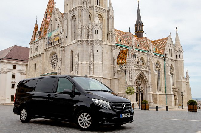 Budapest Airport transfer from Liszt Ferenc International Airport to City Centre - Meet your English-speaking driver