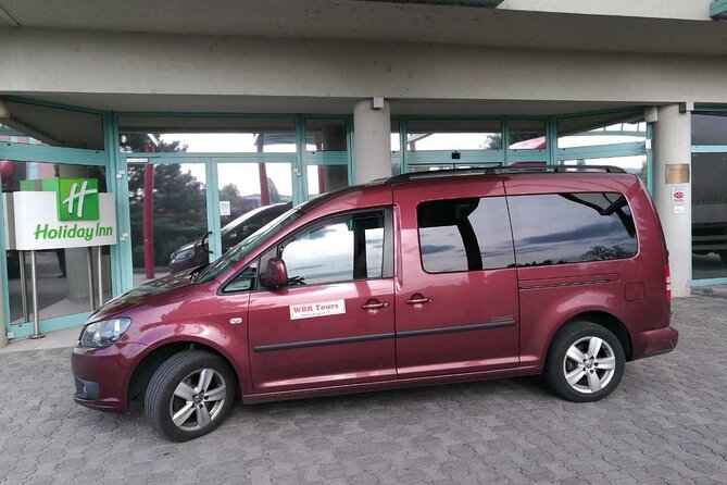 Budapest Airport Transfers - Finding the driver after you land