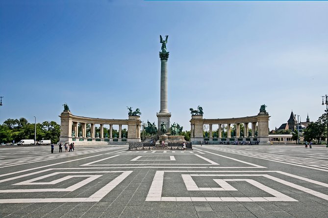 Budapest All in One Small Group Walking Tour with Strudel Stop - Szechenyi Spa introduces Budapest’s bath culture