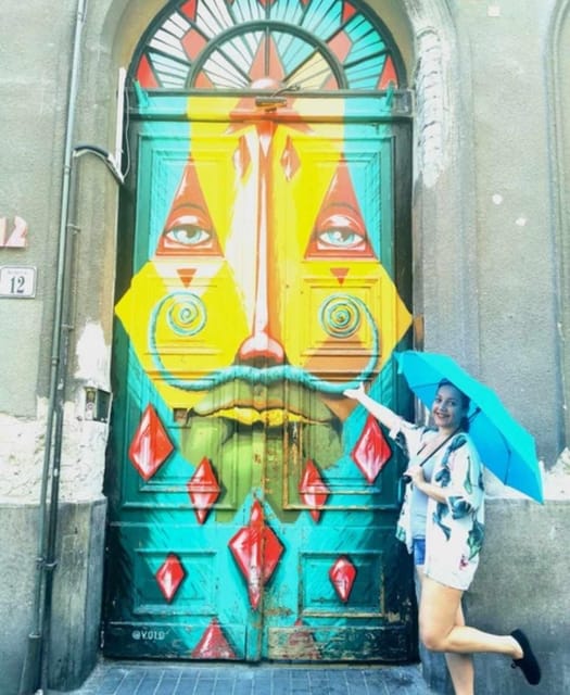 Budapest: Alternative Street Art & Jewish Tour - Old walls beside new nightlife