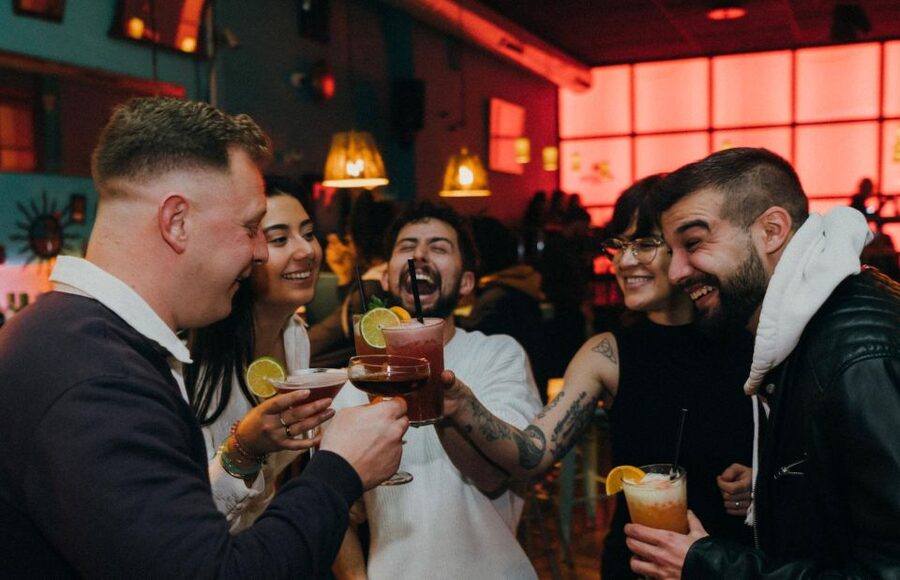 Budapest: Bar Crawl with a Local Guide - Key points to know before booking