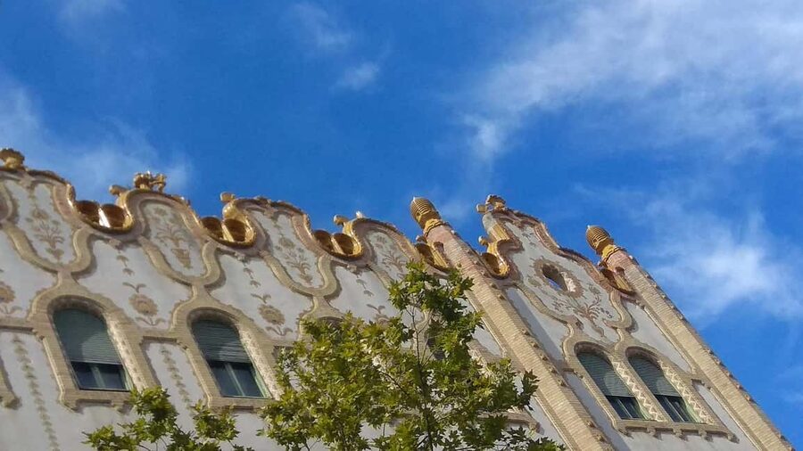 Budapest: Best of Downtown and Jewish Quarter Tour - Szabadság Square and the city’s grand public face