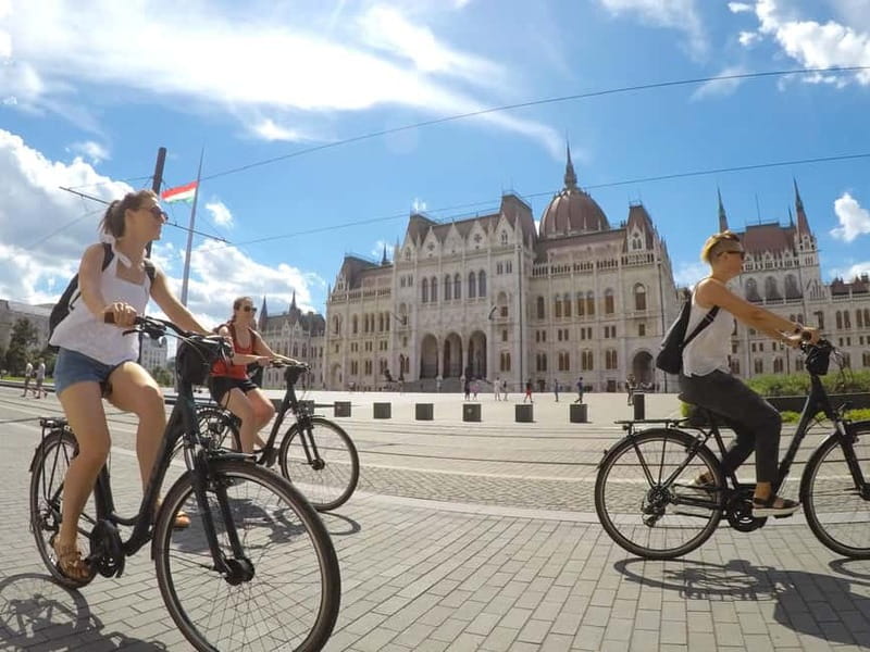 Budapest Bike Tour with a Hungarian Goulash - Andrassy Avenue and the first view of Pest