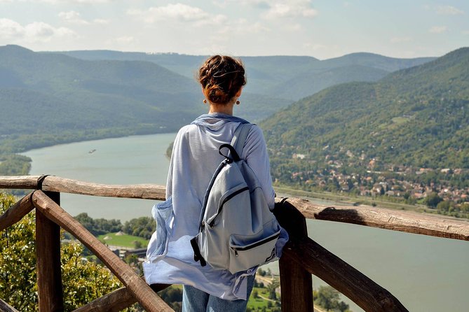 Budapest-Bratislava One-Way Sightseeing Transfer - Leaving Budapest for Szentendre and the Danube Bend