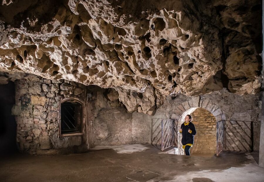 Budapest: Buda Castle Cave Tour - Limestone caverns shaped by nature