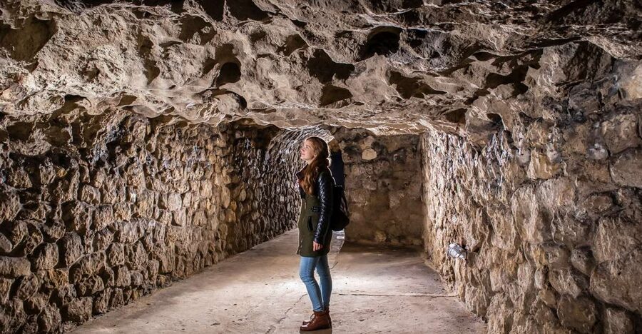 Budapest: Buda Castle Cave Tour - From medieval passages to wartime shelters