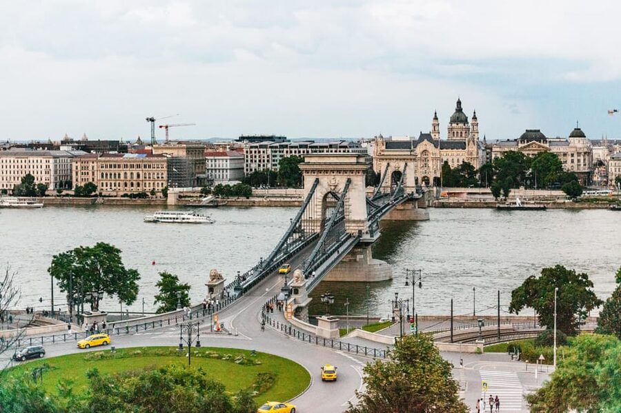 Budapest: Buda Castle District Vampires and Myths Night Tour - The House of Houdini and the line between fact and folklore