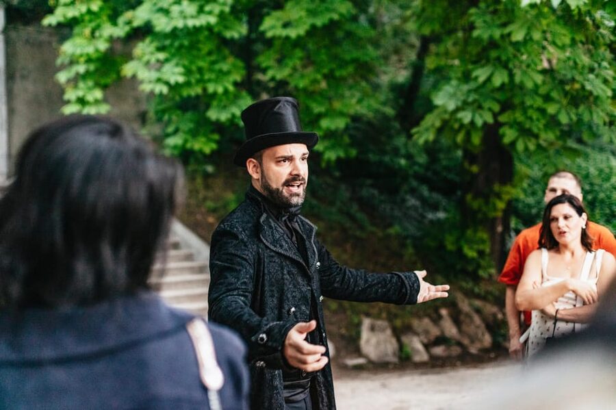 Budapest: Buda Castle District Vampires and Myths Night Tour - What the storytelling is really like