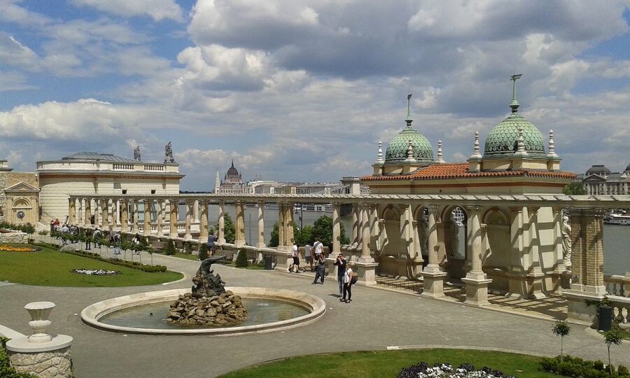 Budapest: Buda Castle Private Walking Tour - Fisherman’s Bastion and the Danube panorama