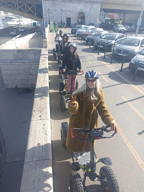 Budapest: Buda Highlights Guided Tour on Electric EZRaider - A practical choice for tired legs