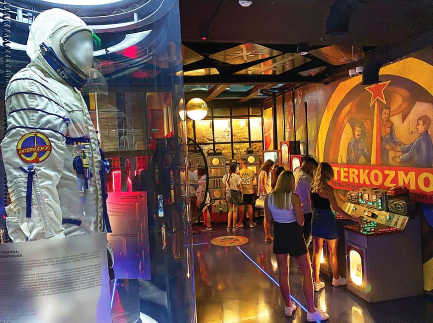 Budapest: Budapest Retro Interactive Museum Ticket - Budapest’s communist past, presented as play