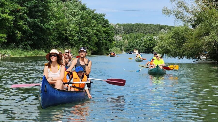 Budapest: Canoeing the Danube w or wo Sauna or Danube Beach - What the $127 price covers