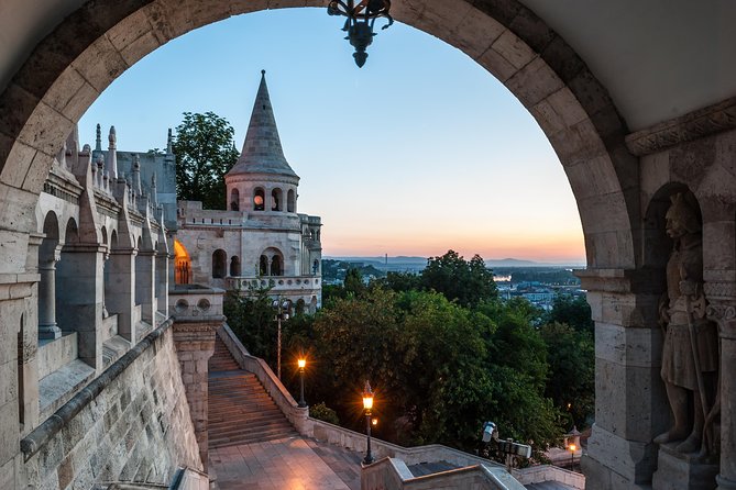 Budapest Castle Walk - Starting at the Zero Kilometre Stone