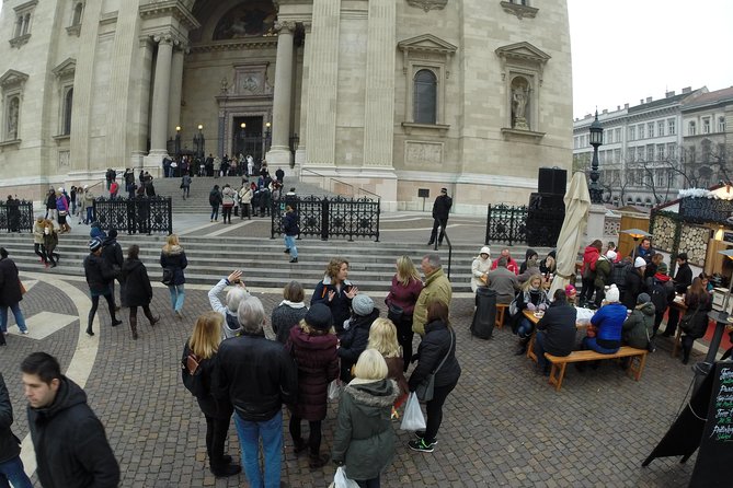Budapest Christmas Walking Tour & Entry to St Stephen's Basilica - Erzsébet Square and Váci Street