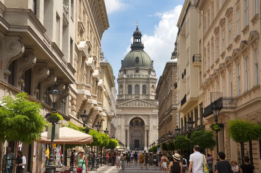 Budapest: City Center Walking Tour - Marcius 15 Square and the first look at Pest