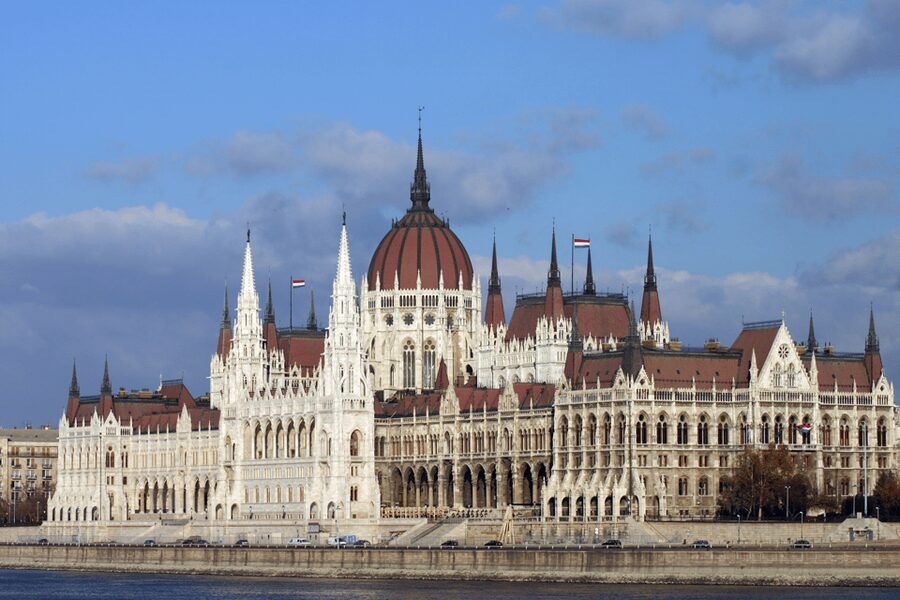 Budapest: City Discovery Tour - Matthias Church and Buda Castle in context