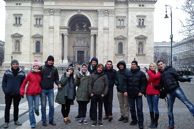 Budapest City Landmarks Walking Tour in 2 Hours - Chain Bridge explains Buda and Pest