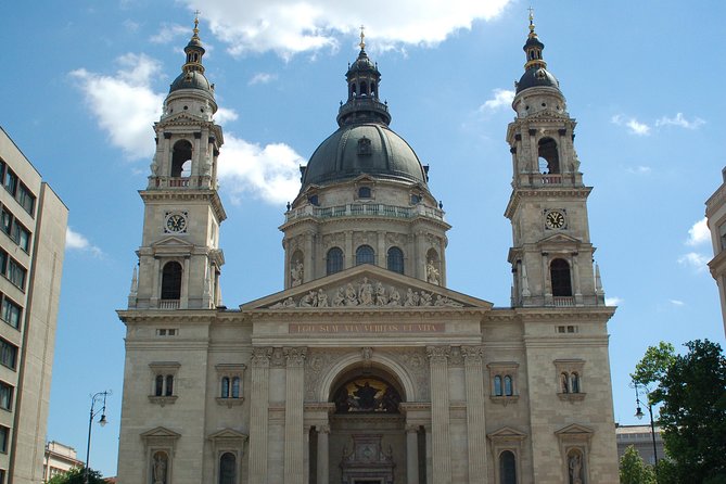 Budapest City Sightseeing Half-Day Tour - How much walking is involved?