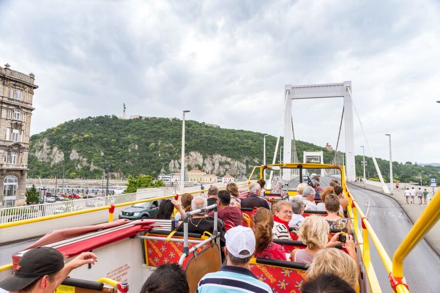 Budapest: City Sightseeing Hop-On Hop-Off Bus Tour & Extras - Why this bus works well in Budapest