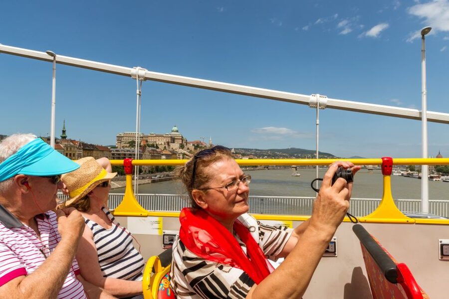Budapest: City Sightseeing Hop-On Hop-Off Bus Tour & Extras - Stops 18 to 20: Margaret Bridge, WestEnd, and Parliament