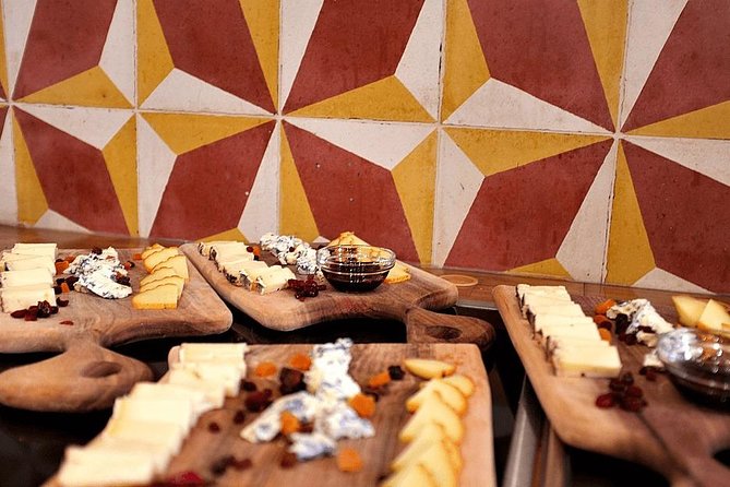 Budapest Culinary & Wine Walk - Finishing with wine and cheese at Tasting Table