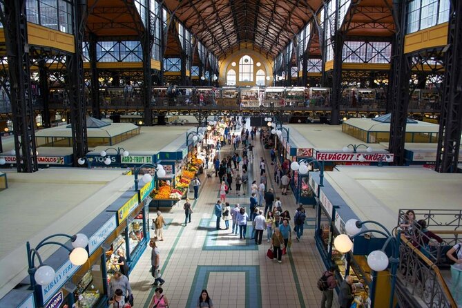 Budapest Culinary & Wine Walk - A bridge and a short city walk