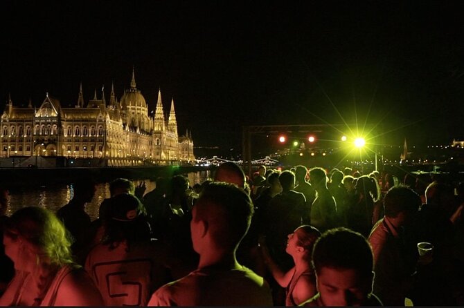 Budapest Danube Cruise with DJ, Drinks and After Party - Finding MS Stadt Wien at Akadémia Dock 2