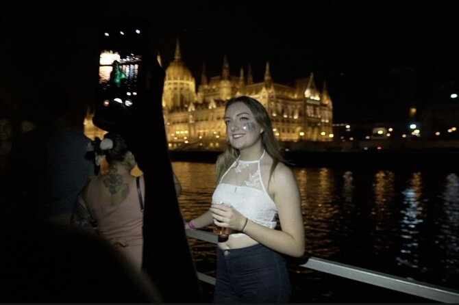 Budapest Danube Cruise with DJ, Drinks and After Party - Budapest’s Parliament views after dark
