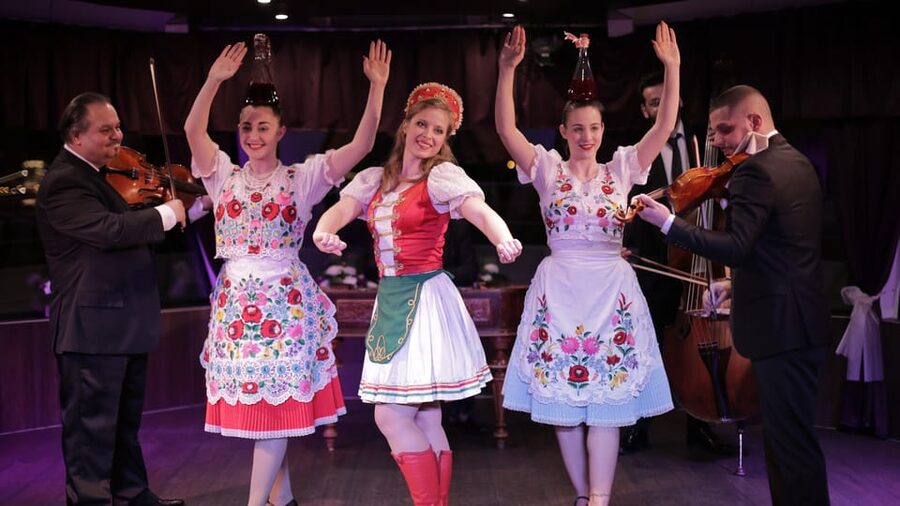 Budapest: Danube Cruise with Folk Dancing and Drinks - Key points to know before booking