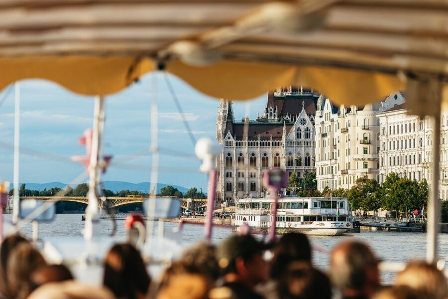 Budapest: Danube River City Lights Express Cruise - Why the Danube is Budapest’s best viewing platform