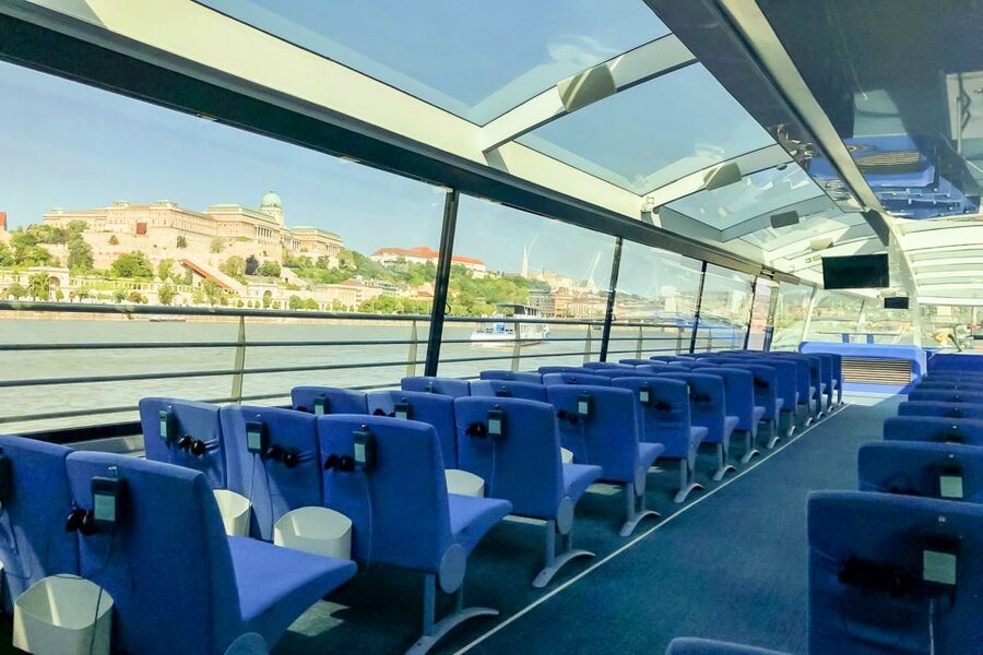Budapest: Daytime Sightseeing Boat Cruise - Buda Castle from the water