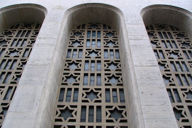 Budapest Dohany Synagogue & Hungarian Jewish Museum & free extras - Group size, meeting point, and timing
