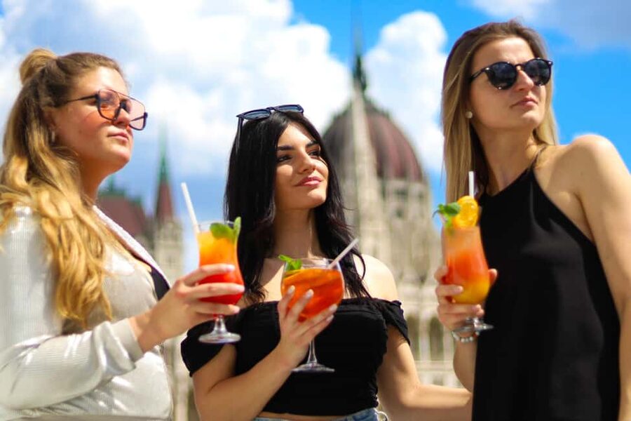Budapest: Downtown Budapest Cocktail Cruise - What the two included cocktails mean in practice